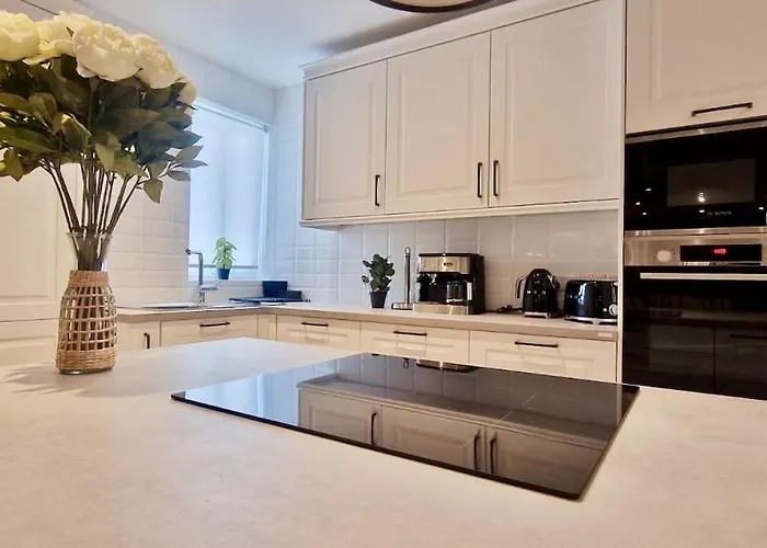 Apartment In Spinola Bay